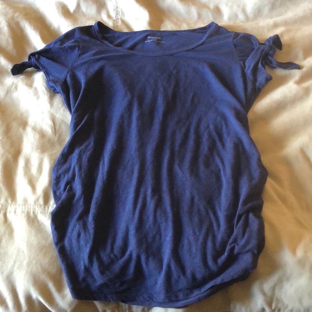 Maternity tee shirt